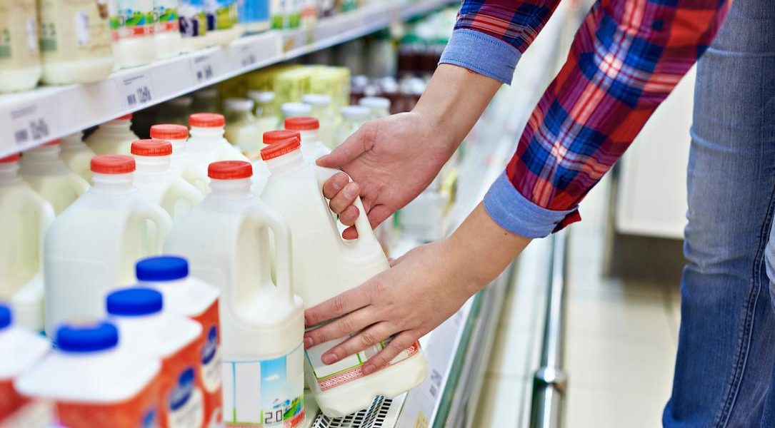 milk_store_shopping_-_photo_ryzhov_sergey_dreamstime.com_.jpg - NewsFactor