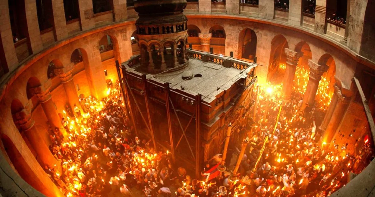 O călătorie spirituală spre Lumina Învierii: Drumul credinței