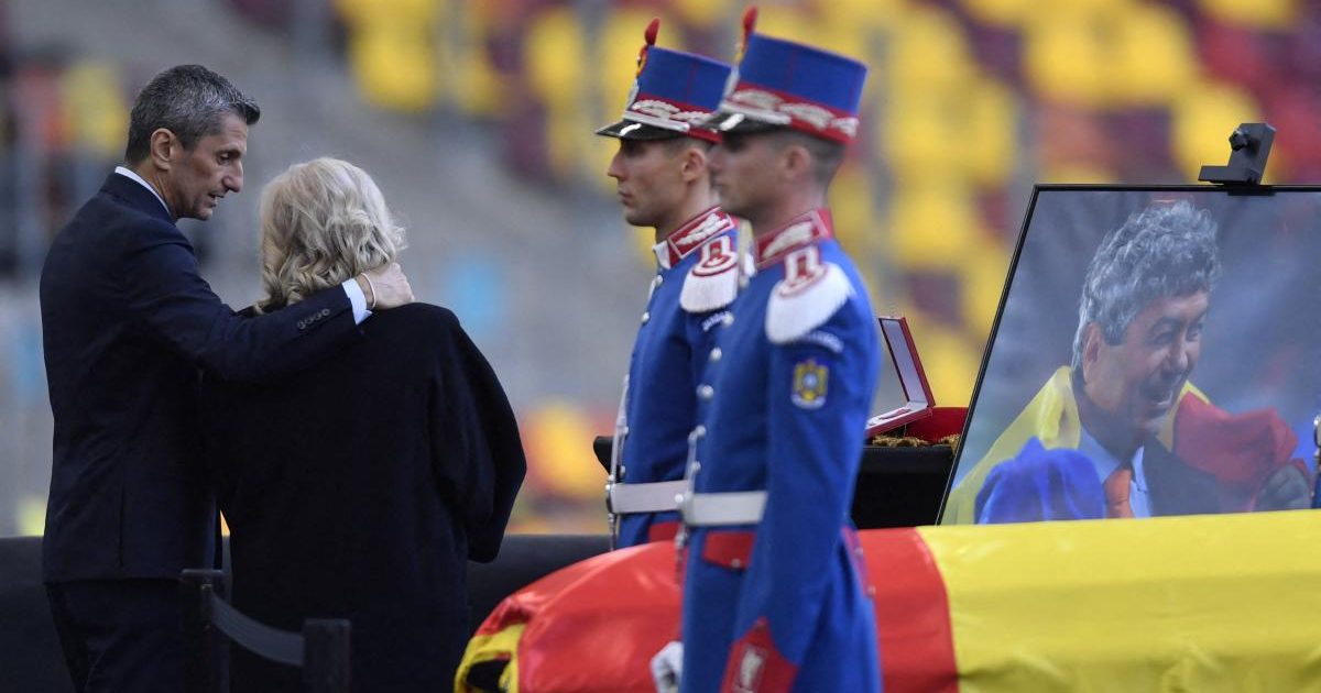 Nicuşor Dan, explicații despre absența de la catafalcul lui Mircea Lucescu