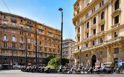Hoții-fantomă au jefuit o bancă din Napoli prin canalizare