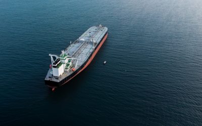 Trump prelungește suspendarea sancțiunilor contra petrolului rusesc