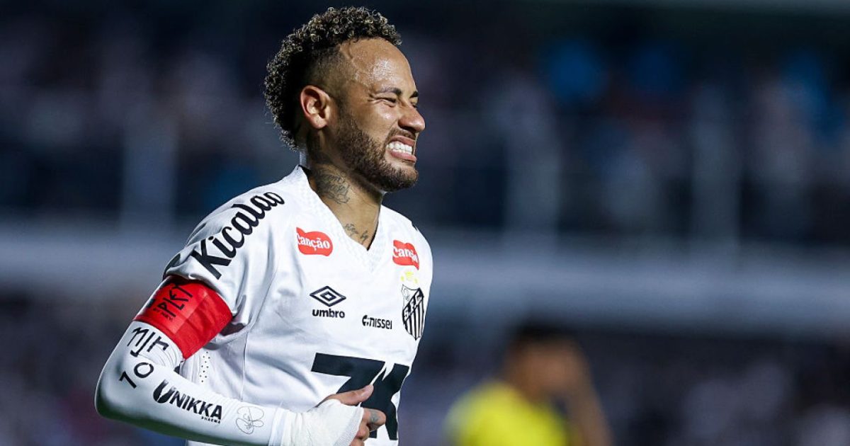 Neymar, starul brazilian al lui Santos FC, ar putea face pasul spre Major League Soccer (MLS), după ce oficialii clubului FC Cincinnati au demarat negocieri preliminare