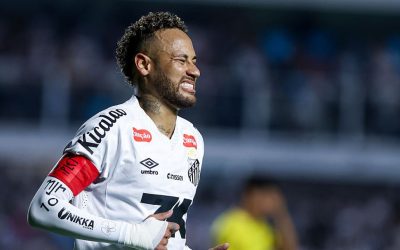 Neymar, starul brazilian al lui Santos FC, ar putea face pasul spre Major League Soccer (MLS), după ce oficialii clubului FC Cincinnati au demarat negocieri preliminare
