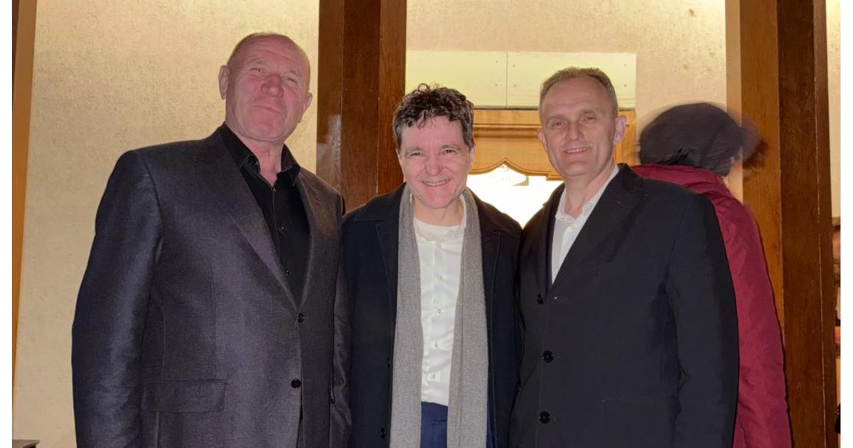 Nicușor Dan, surpriză de Vinerea Mare: La Mănăstirea Cornu cu PSD