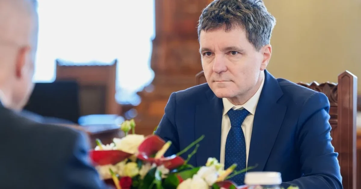 Nicușor Dan și Bolojan, mesaje de Paște: Crize și incertitudini