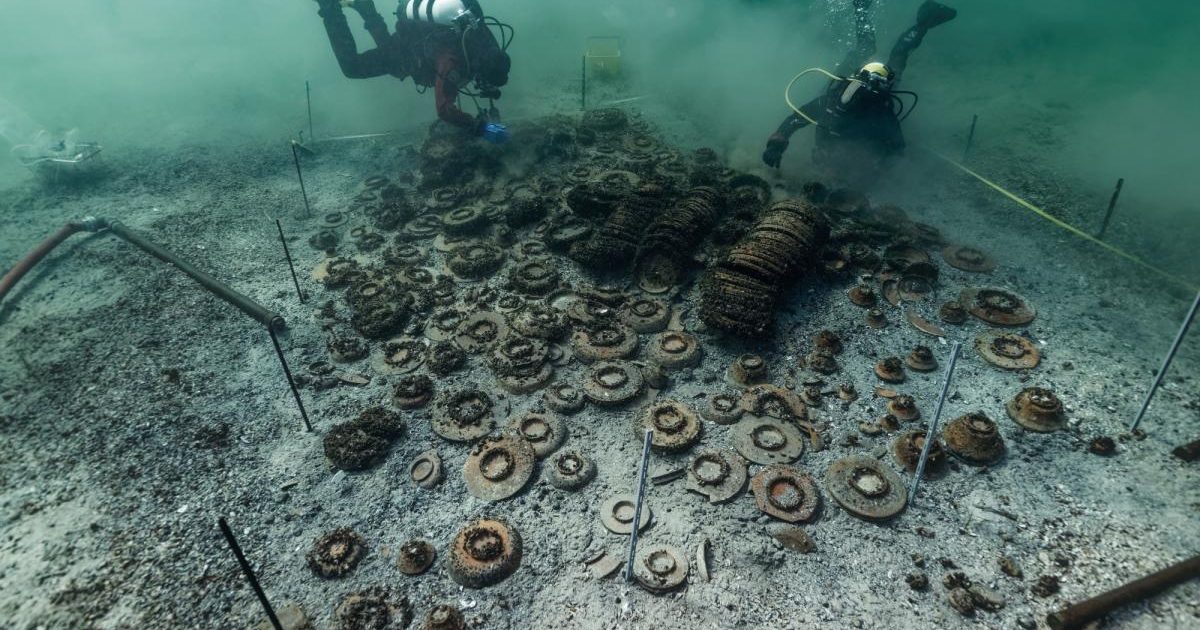 O pată NEAGRĂ din Elveția dezvăluie o comoară romană: Peste 1.000 de artefacte!