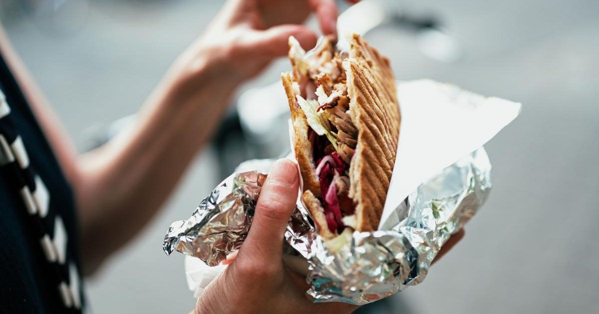 Turistă, șocată de prețul unui kebab în Rio de Janeiro: 1.700 de euro plătiți