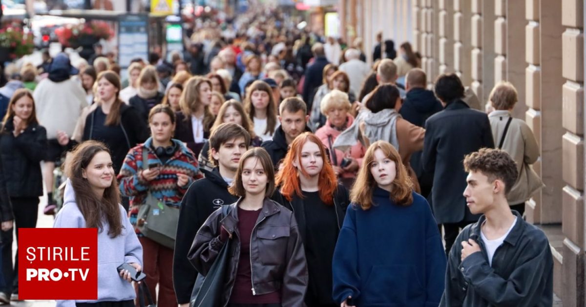 România, la un pas de colaps demografic: Câți români mai rămân în 2100, conform EUROSTAT
