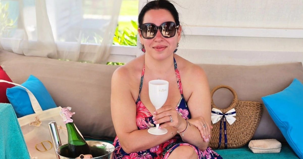 Oana Roman, apariție SPECTACULOASĂ pe plajă în Egipt! Cum și-a serbat ziua de 50 de ani