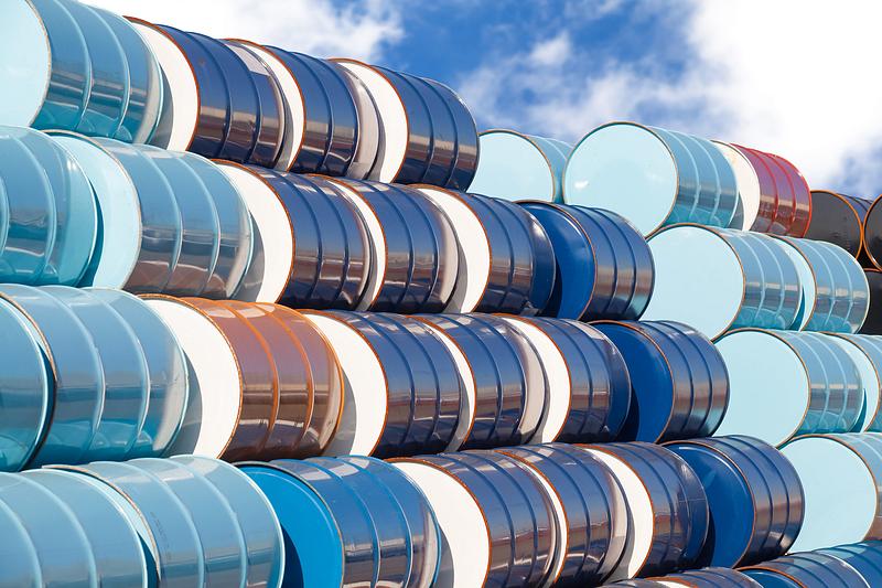 Rafinăria petrotel, gata de repornire? Rafinăria Petrotel, deținută de grupul rus Lukoil în România, ar putea fi repornită în câteva săptămâni