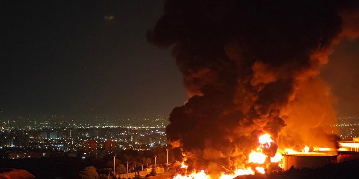 opriti-nebunia-lui-trump-vrea-sa-transforme-orientul-mijlociu-intr-o-minge-de-foc-apelul-lansat-de-u.webp - NewsFactor