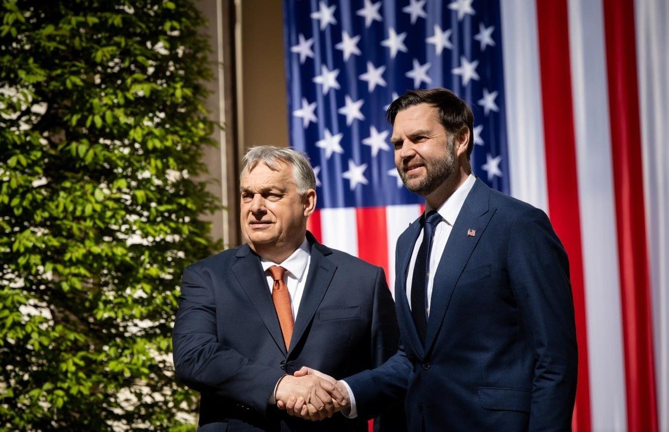 Vicepreședintele SUA critică amestecul UE în alegerile din Ungaria, îl laudă pe Orban Budapesta a fost scena unor declarații puternice marți, când vicepreședintele Statelor Unite ale Americii, JD Vance, a criticat dur ceea ce a numit un amestec „rușinos” al Uniunii Europene în procesul electoral din Ungaria