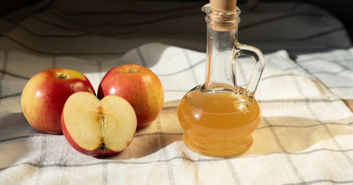 De ce Oțetul de Mere e aliatul numărul 1 împotriva înțepăturilor de țânțari