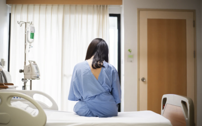 Pacienții cu cancer, în pericol: Accesul la radioterapie, blocat de Stat în plină criză