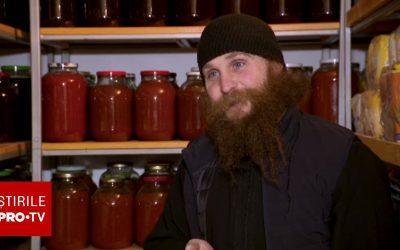 Părintele Teodosie, de la vlogger la călugăr. Inspirat de un musulman, acum e stâlp la Sihla