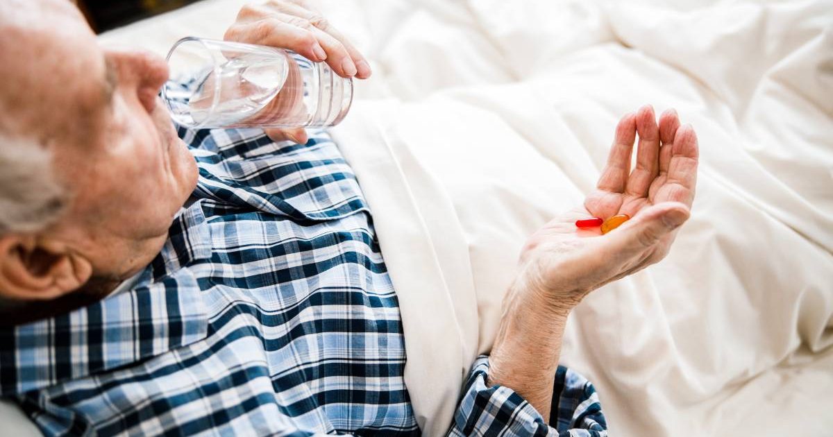 Obiceiuri banale care-ți fac rău: De ce somnul după pastile e periculos