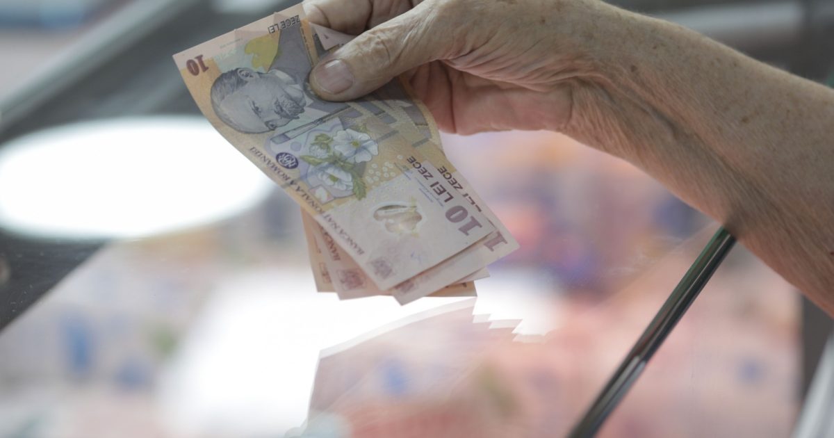 Puterea de cumpărare a pensiilor în România, în picaj dramatic, arată Eurostat