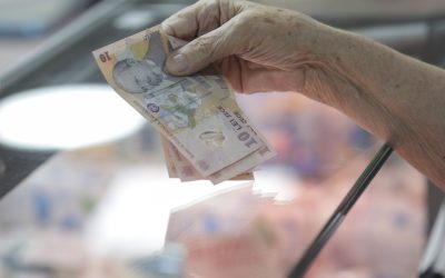 Puterea de cumpărare a pensiilor în România, în picaj dramatic, arată Eurostat