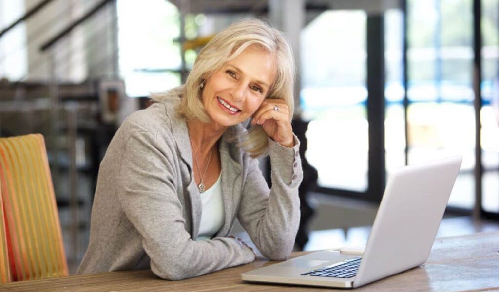 pensionari-care-lucreza-1024x683.jpg - NewsFactor