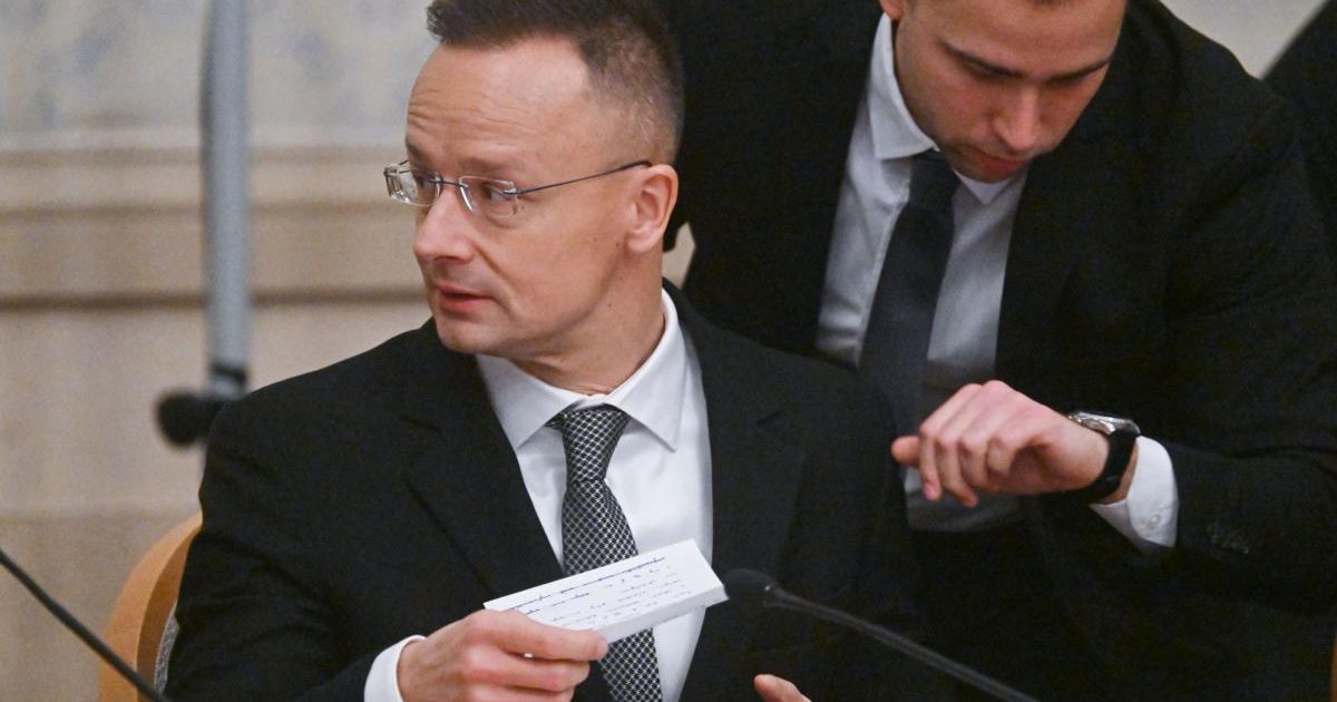 Scandal la Budapesta: Szijjarto, acuzat că a distrus documente despre sancțiuni!