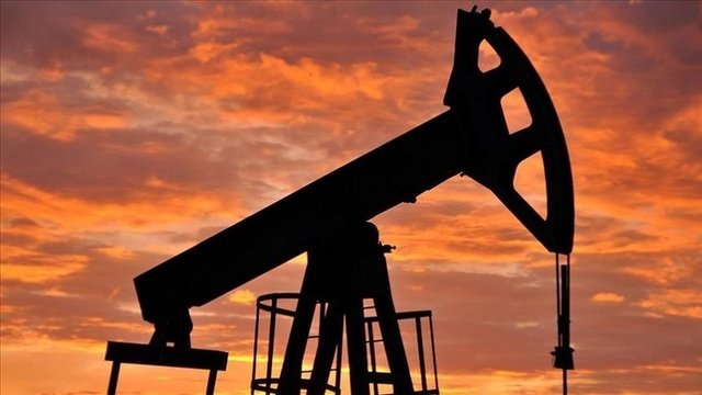 Prețul petrolului american, prăbușire istorică: Cea mai mare scădere din 2020!