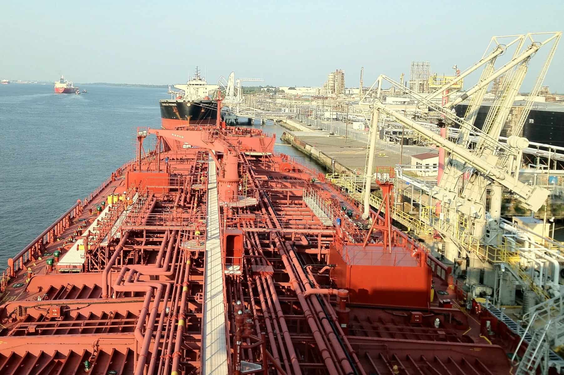 SUA: Exporturile de petrol ating noi recorduri istorice, anunță presa internațională