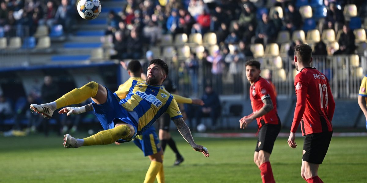 petrolul-fk-csikszereda-live-text-online-etapa-3-play-out-superliga.jpg - NewsFactor