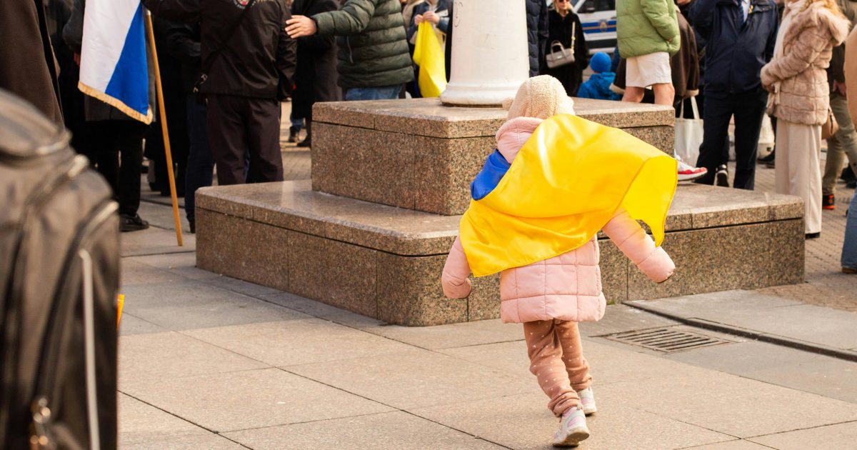 Bruxelles: UE forțează returnarea copiilor ucraineni deportați de Rusia