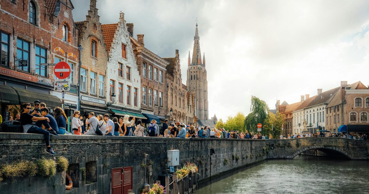 Avocat General CJUE: Elevii formați în UE, nedreptățiți la accesul la medicină