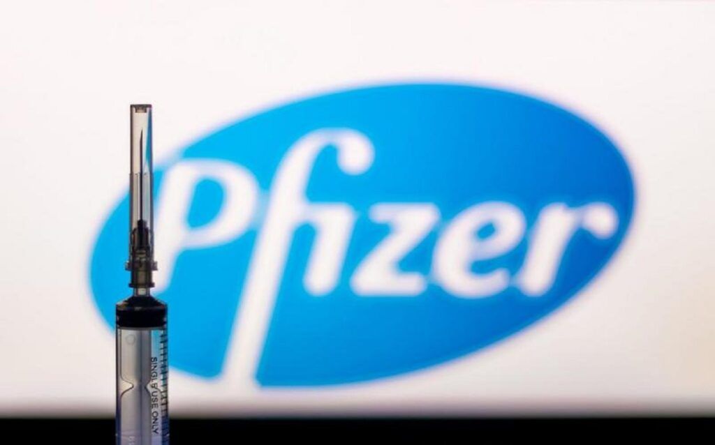 România, obligată să plătească 600 de milioane de euro pentru vaccinurile anti-COVID-19 de la Pfizer București – Țara noastră este nevoită să suporte o despăgubire uriașă de aproximativ 600 de milioane de euro, după ce a pierdut procesul cu gigantul farmaceutic Pfizer