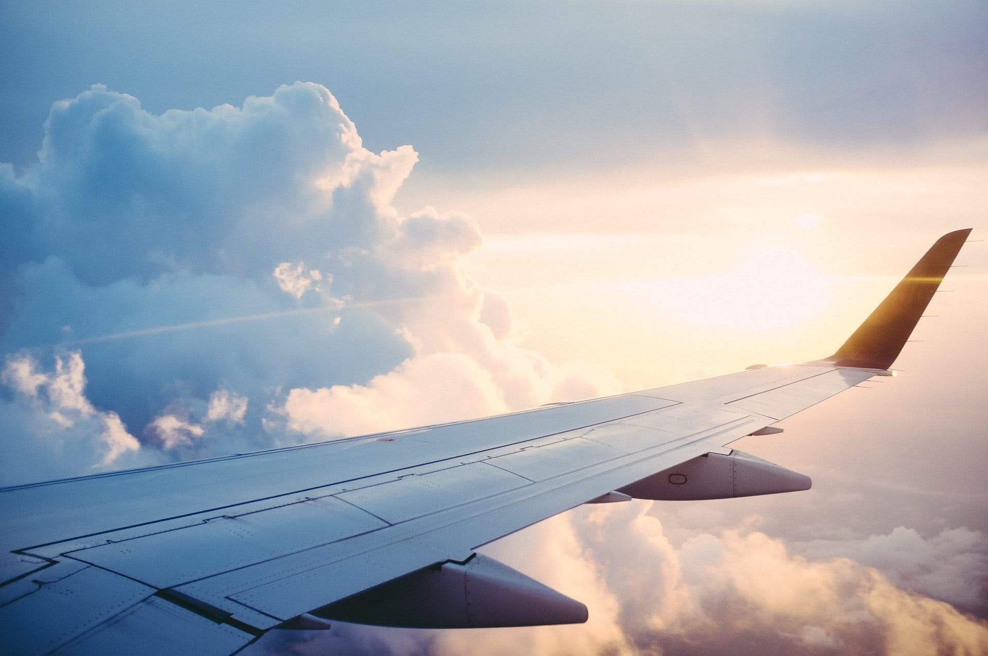 Revenirea la normal a aprovizionării cu combustibil pentru avioane ar putea dura câteva luni Chiar dacă Iranul ar redeschide Strâmtoarea Ormuz, revenirea la normal a aprovizionării cu combustibil pentru avioane va necesita câteva luni, a avertizat miercuri șeful unei organizații care reprezintă companiile aeriene din întreaga lume