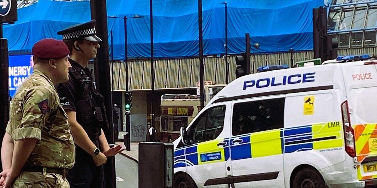 politia-britanica.jpg - NewsFactor