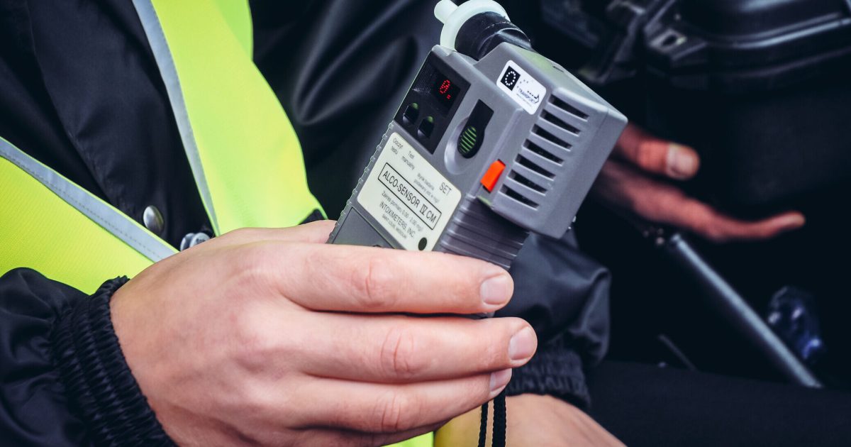 Șoferii BUCAREȘTENI, blocați de la volan la cel mai mic strop de alcool