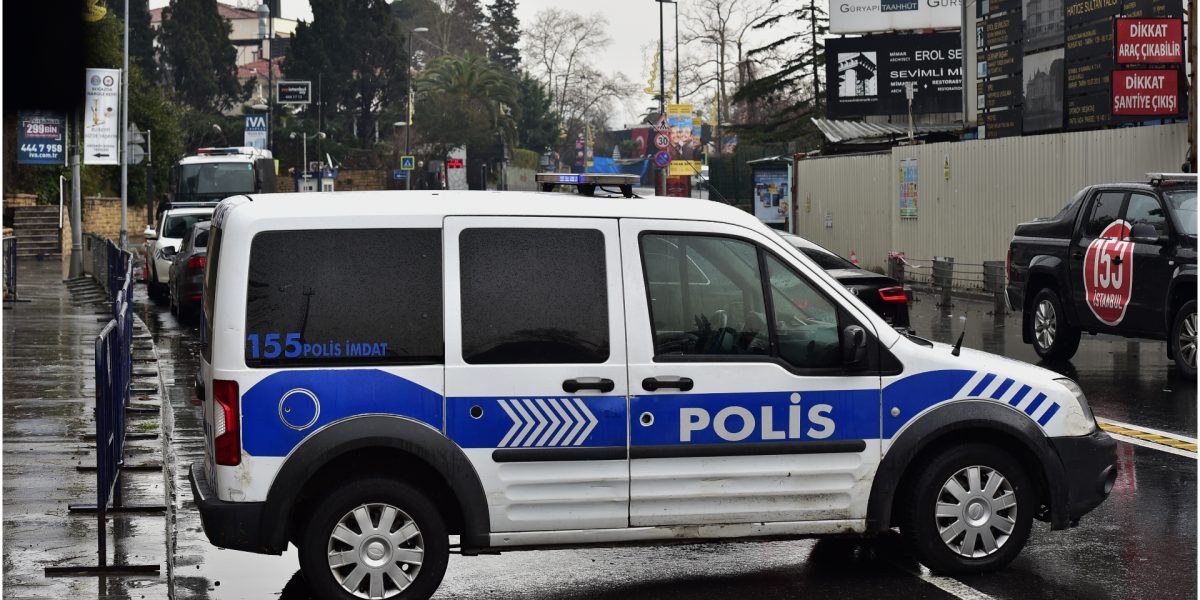 Atac armat lângă consulatul israelului din istanbul: Teroriștii au fost uciși, anunță internele