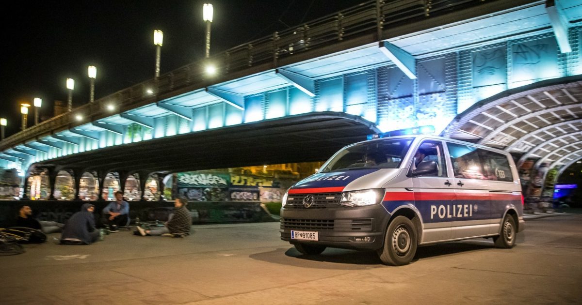 Austrieci în alertă: Hrană pentru bebeluși HiPP, otrăvită cu raticid