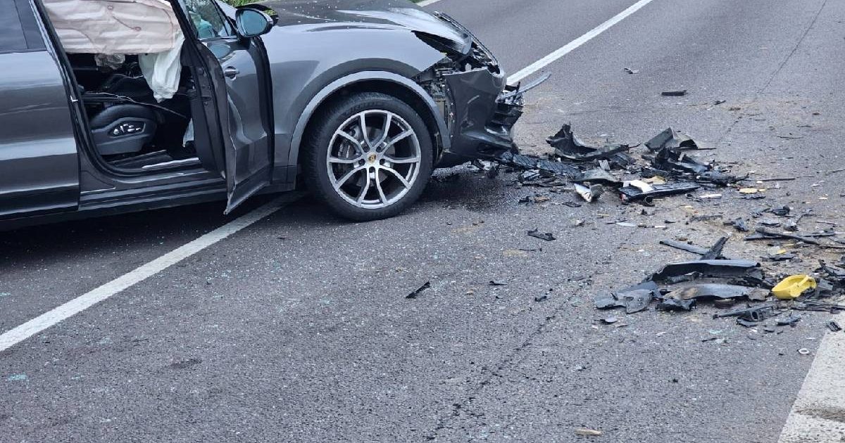 Macan prăbușit pe Valea Oltului: DN7 blocat TOTAL după accident grav