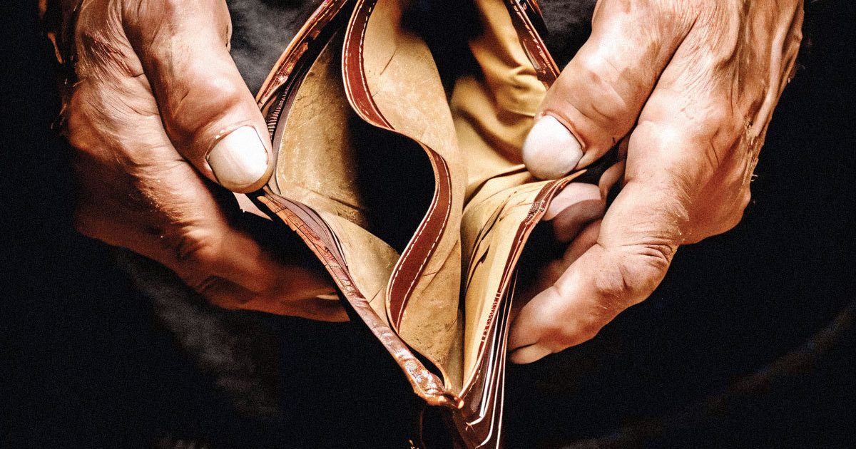 Inflația, aproape de 10%, pune bețe-n roate creșterii economice a României