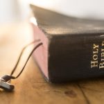 povestea-incredibila-a-tanarului-farmacist-care-colectioneaza-biblii-de-lux-1058652.webp.webp - NewsFactor