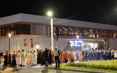 Aproximativ 3.000 de credincioși, la procesiunea cu Sfântul Epitaf în Buzău