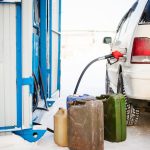 Benzinăria, reguli noi: Ai voie să umpli canistra? Ce trebuie să știe șoferii din România