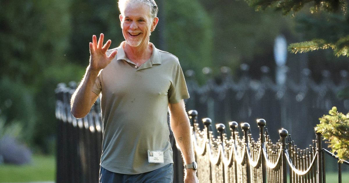 Reed HASTINGS, cofondatorul Netflix, se retrage de la conducere