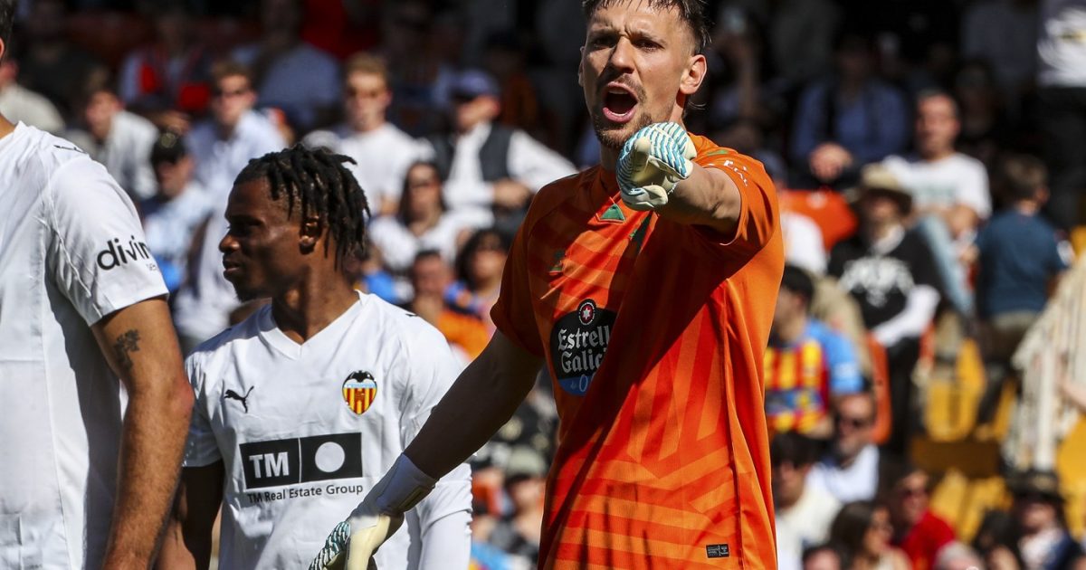 Radu, titular în Europa League: Freiburg învinge Celta Vigo cu 1-0