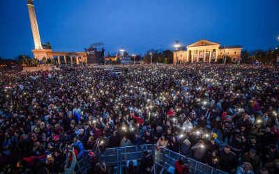 Maghiari furioși la concert anti-Orban: Peste 100.000 de oameni, mobilizare uriașă