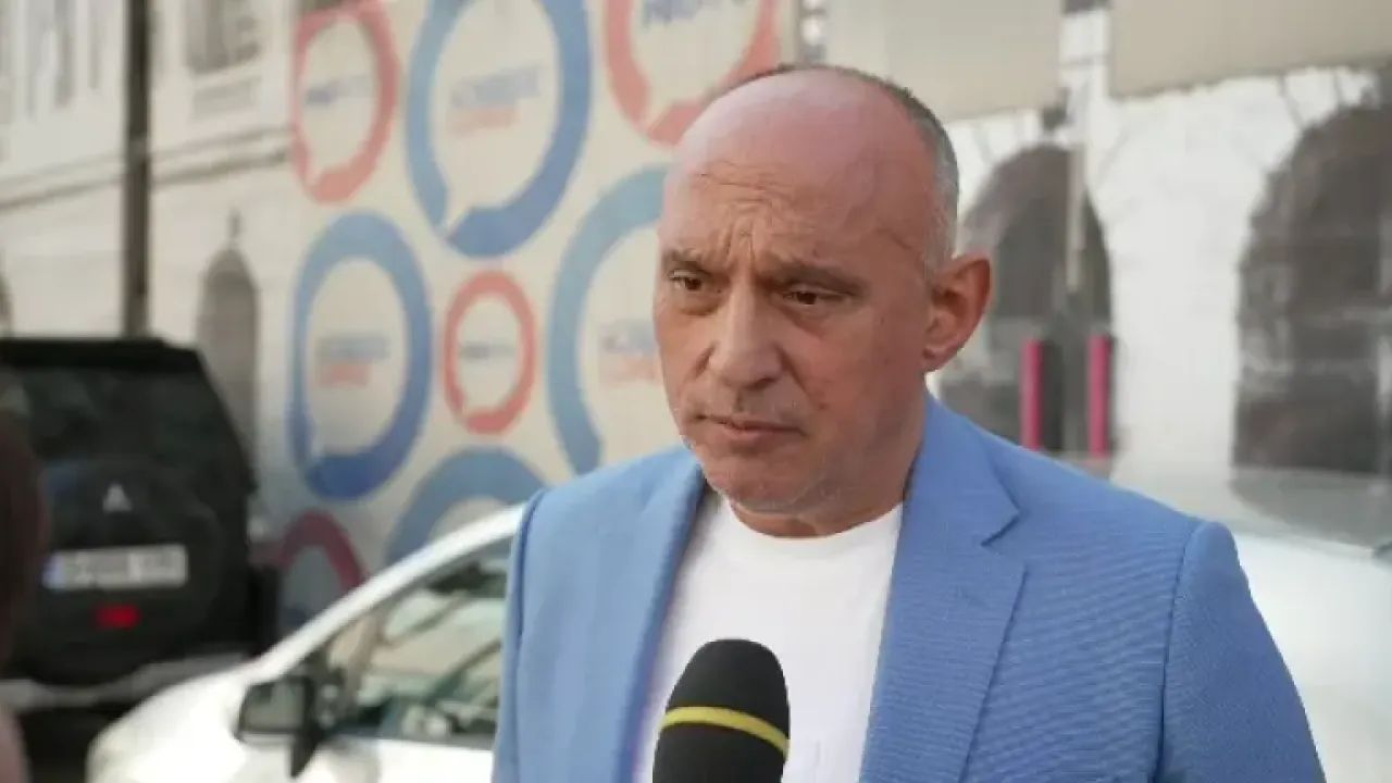 După veștile despre Mircea Lucescu, Florin Prunea face apel la speranță București – Fostul portar al echipei naționale, Florin Prunea, s-a arătat profund marcat de veștile privind starea de sănătate a lui Mircea Lucescu