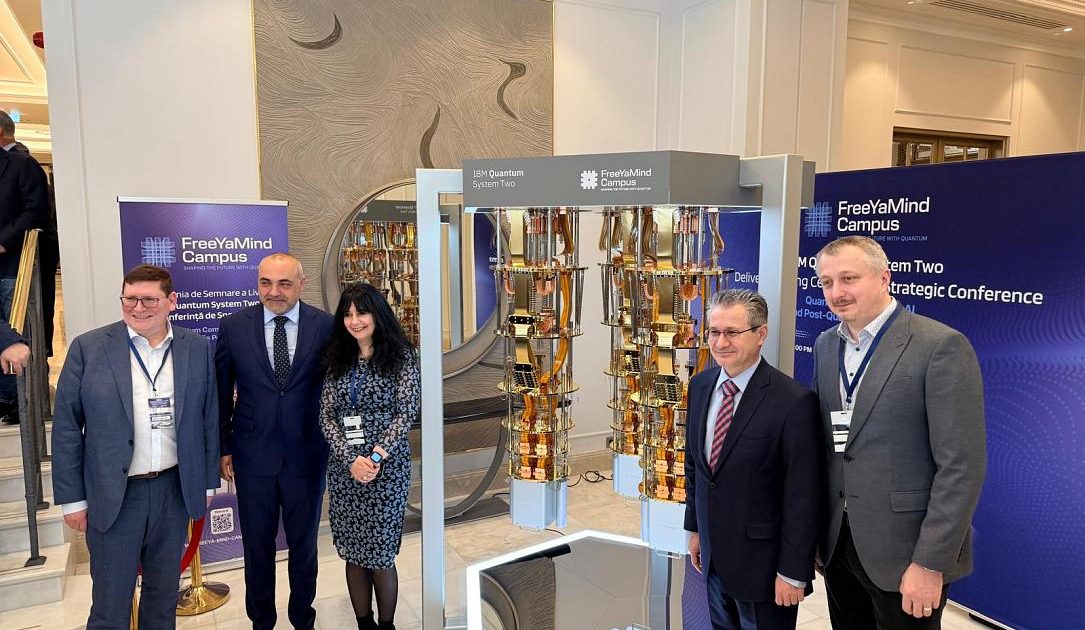 Iași: FreeYa Mind aduce super-computerul IBM în România