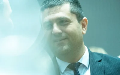 Reacție ULUITOARE la București: Ce spune ministrul Apărării despre Orban!