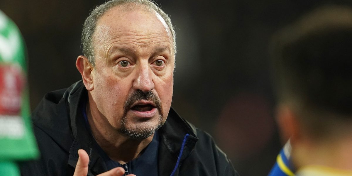 rafa-benitez-mesaj-razvan-lucescu-mircea-lucescu-paok-panathinaikos.jpg - NewsFactor