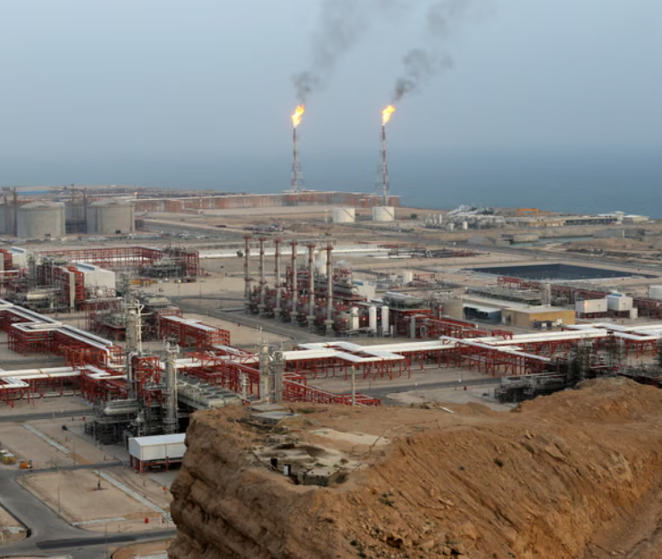 Israel lovește o instalație petrochimică cheie din Iran și ucide doi comandanți ai Gărzilor Revoluționare Atacurile recente dintre Israel și Iran escaladează tensiunile în Orientul Mijlociu, pe fondul negocierilor de armistițiu mediate de țări terțe