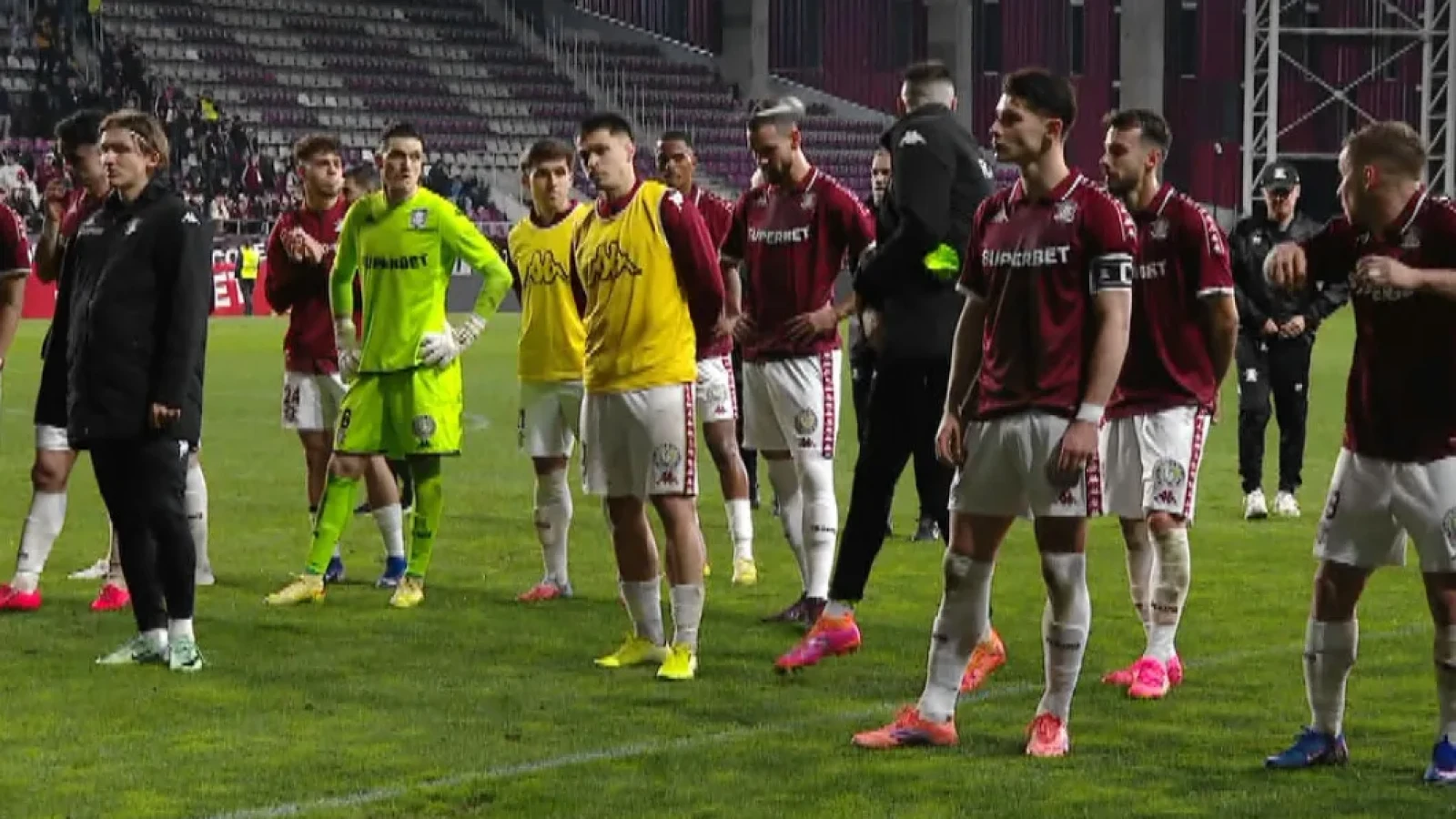 Înfrângerea Rapidului în fața celor de la U Cluj, scor 1-2, a fost umbrită de un incident neplăcut în Giulești