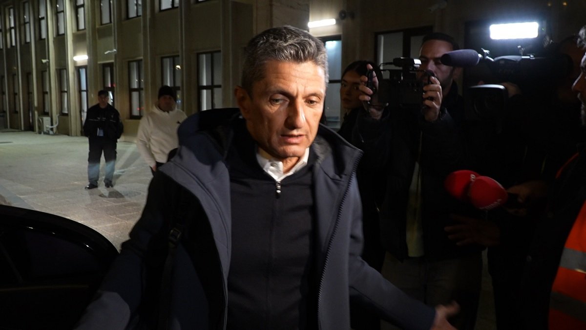 Răzvan Lucescu, la București: „situația cu tata e complicată”